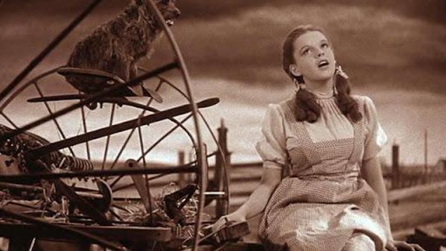 Ni 'Titanic' ni 'El Guardaespaldas': la mejor canción de la historia del cine la cantó Judy Garland en 'El mago de Oz'
