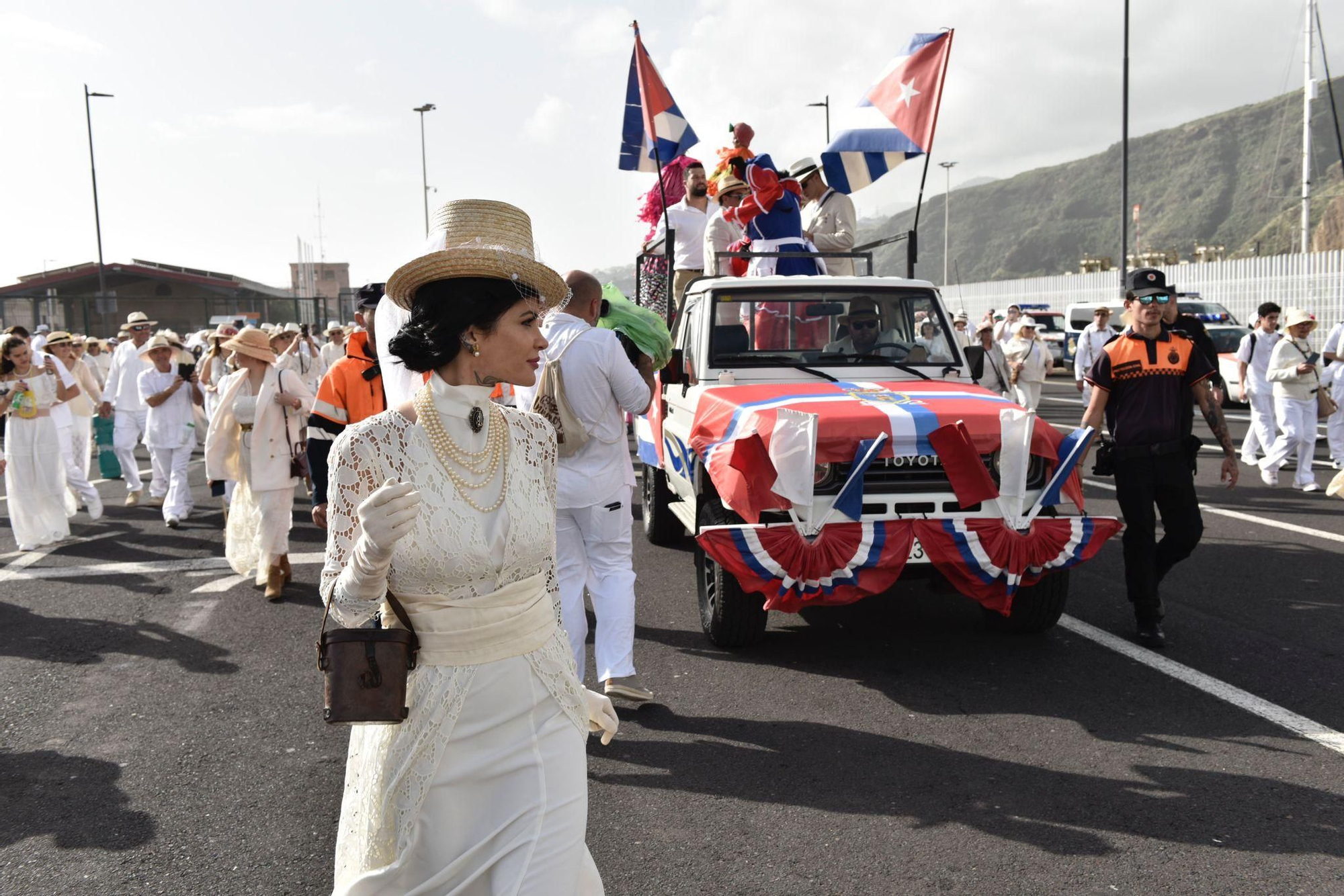 Desembarco en la Negra Tomasa en el Puerto de Santa Cruz de La Palma.