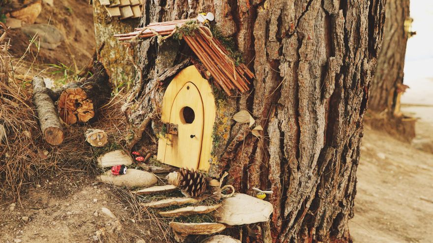 Bureta, con 200 habitantes, lucha contra la despoblación con un bosque encantado