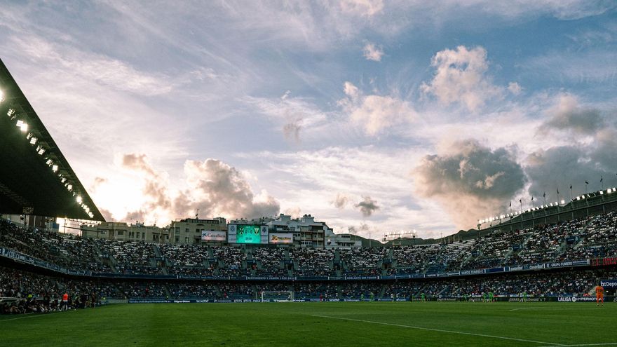 El Tenerife supera los 10.000 abonados a un mes de iniciar la liga