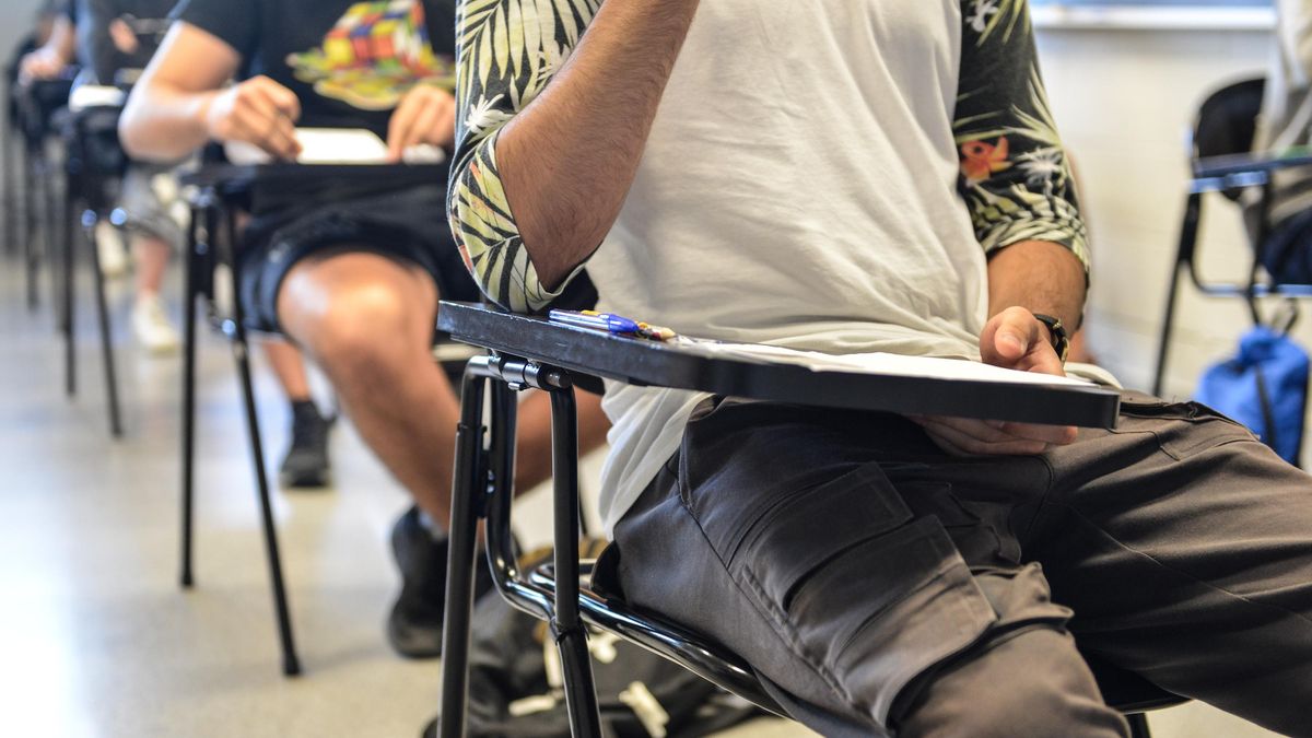 Estudiantes durante una clase en el instituto.