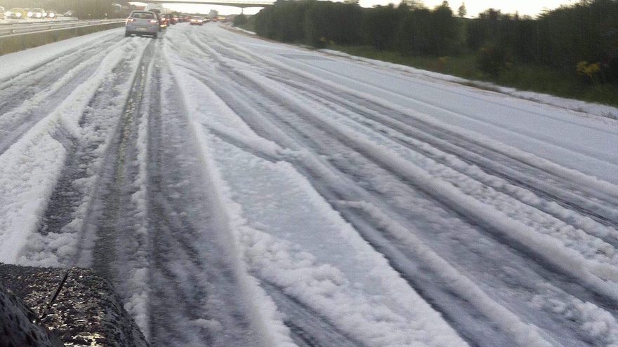 El granizo afecta a la circulación en varias carreteras de Albacete