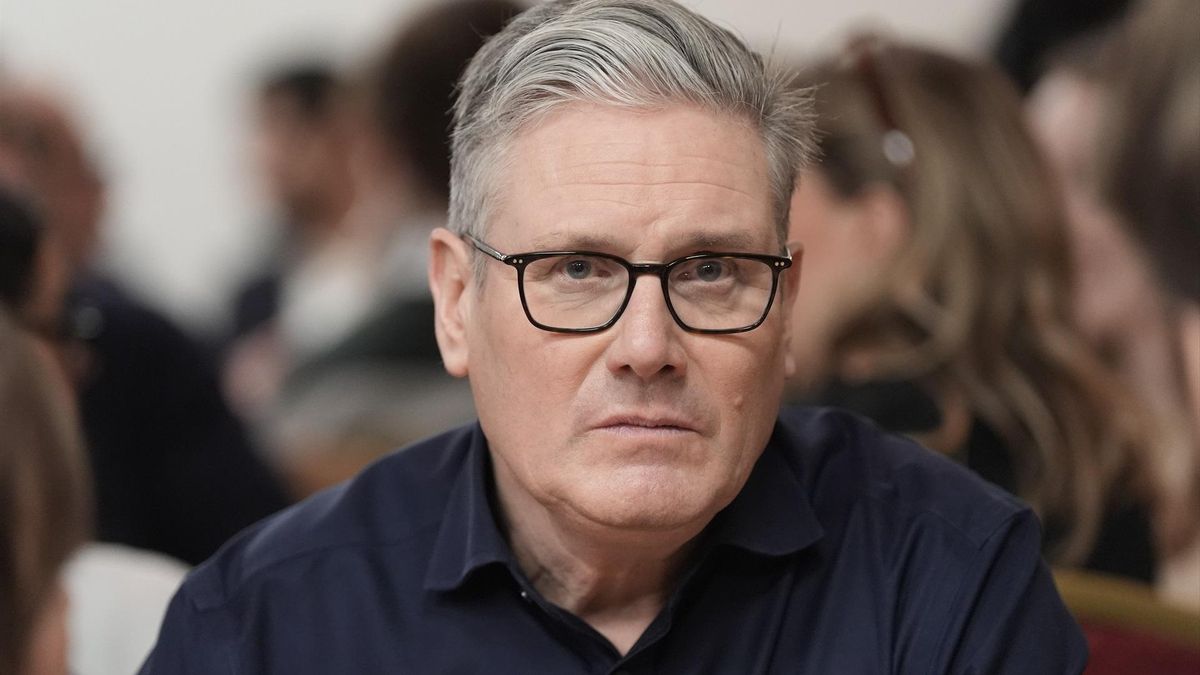 El primer ministro, Keir Starmer, durante una reunión con miembros del Partido Laborista local en Londres, este viernes.