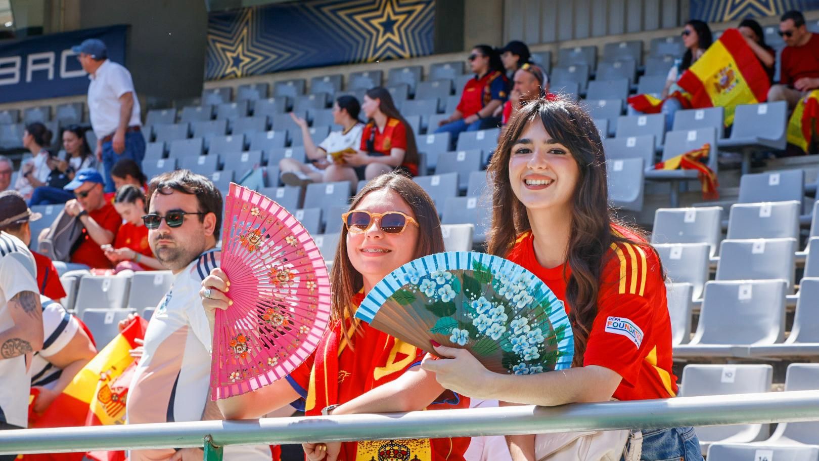 Afición en el partido de la selección femenina  España - Ucrania