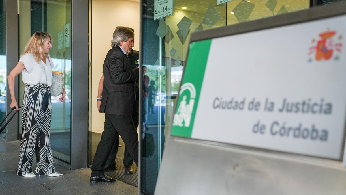 Juicio a Carlos González por presunta corrupción en el Córdoba CF