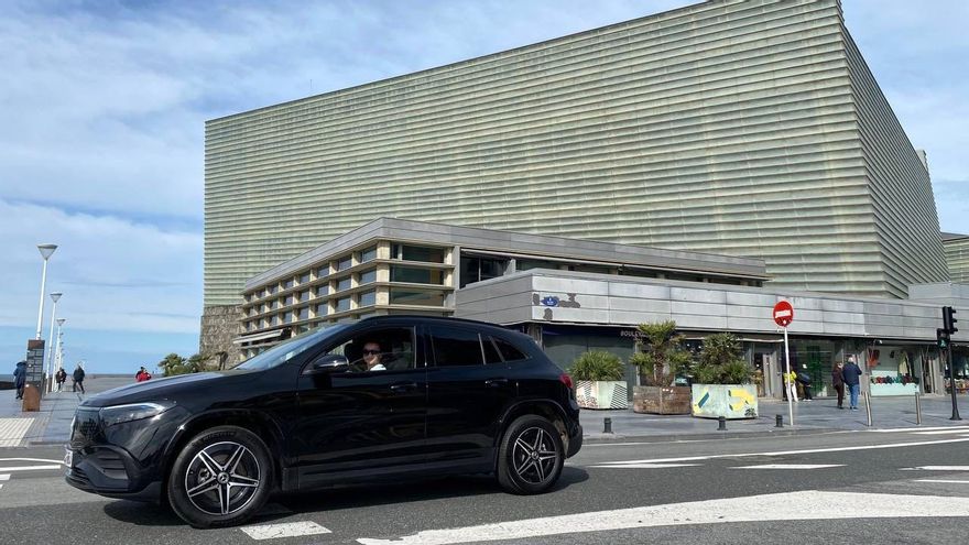 Uber desembarca por sorpresa en Donostia este miércoles con licencias concedidas en Bizkaia