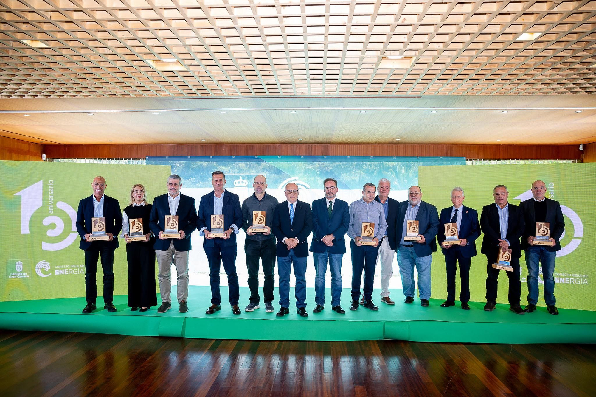 Carlos Lafoz, director de Distribución de Endesa en Canarias, reconocido por el Cabildo de Gran Canaria en el 10º aniversario del Consejo Insular de la Energía.