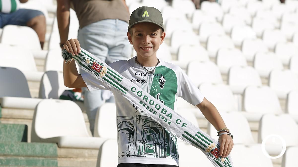 Grada Blanquiverde del encuentro entre el Córdoba CF y AD Mérida