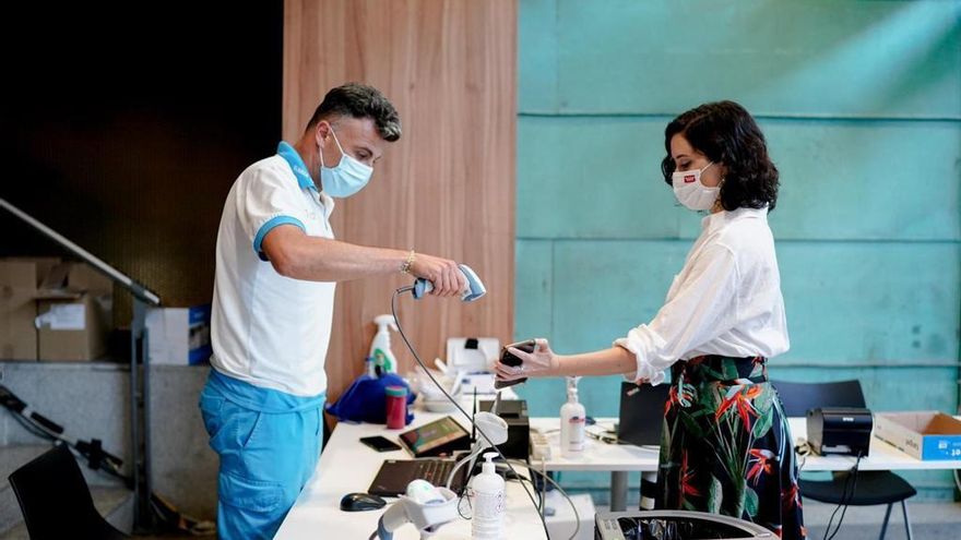 Madrid suspende la citación para primera dosis de Pfizer en todos los puntos de vacunación de la región