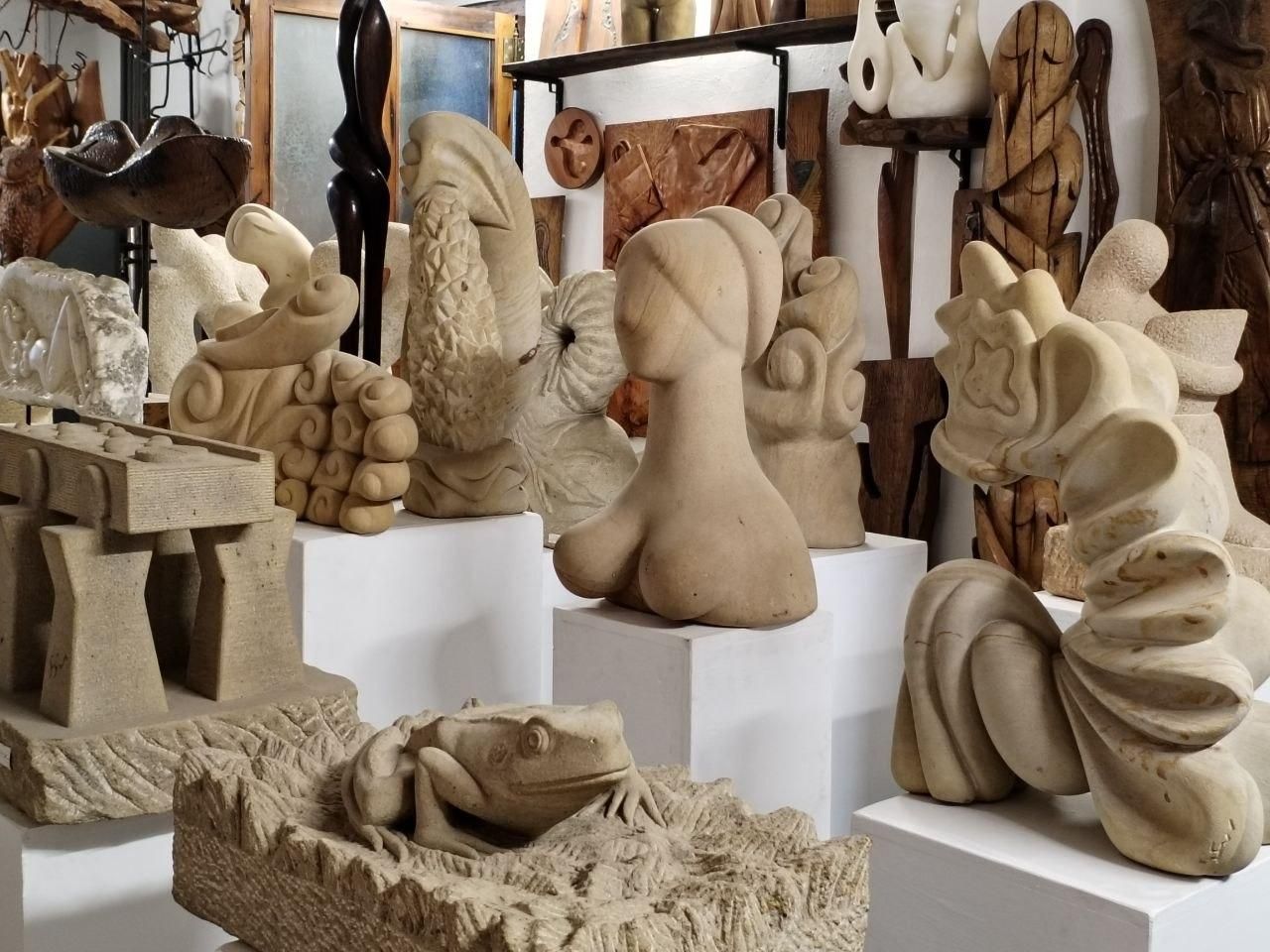 Algunas de las obras escultóricas de Narciso Fernández Sainz, Sisín.