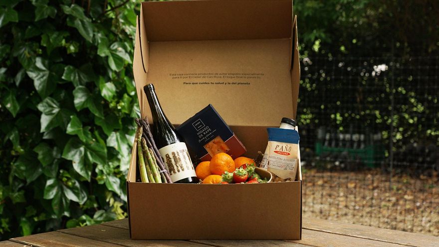 Una de las cestas con productos del proyecto Gastronomía Sostenible