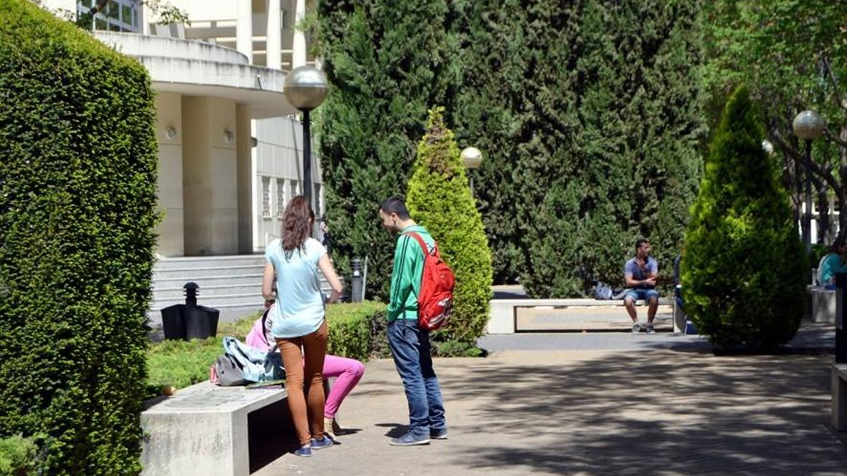 La juventud eclipsada, un año más