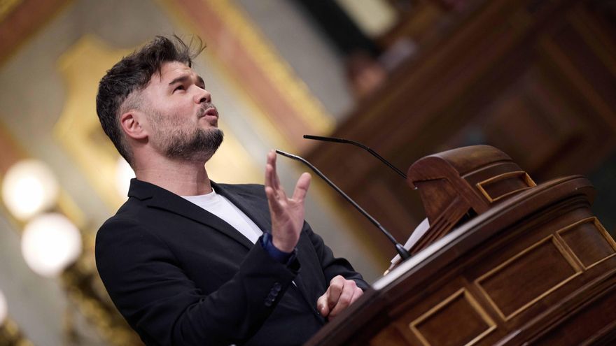 El portavoz de ERC en el Congreso, Gabriel Rufián, durante una sesión plenaria en el Congreso de los Diputados, a 9 de abril de 2024, en Madrid (España)