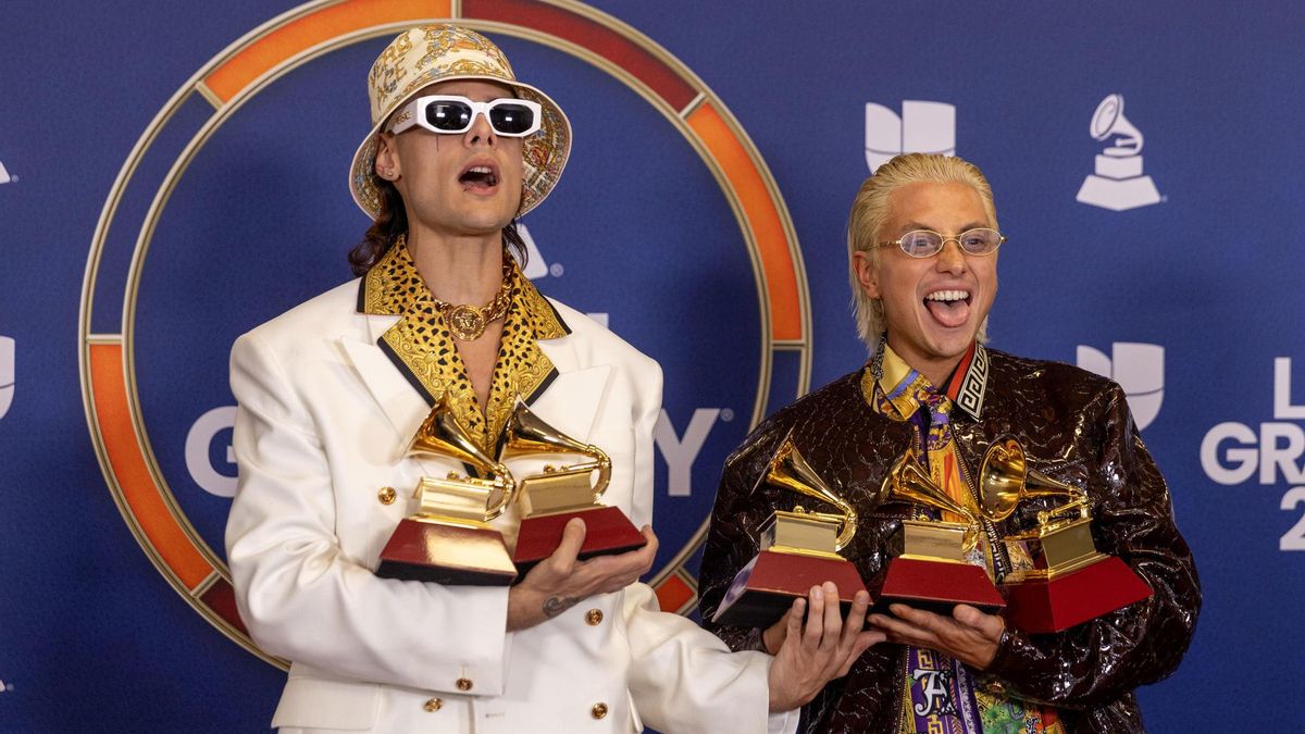 Ca7triel & Paco Amoroso celebraron cinco premios en los Latin Grammy 2025.