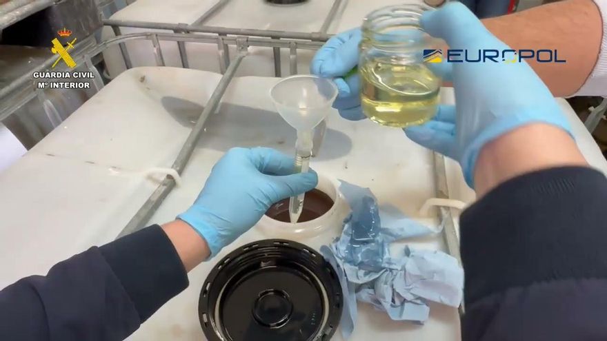 Fraude alimentario en La Rioja: 4 detenidos e incautados 120.000 botes de conserva de atún y 45.000 litros de aceite