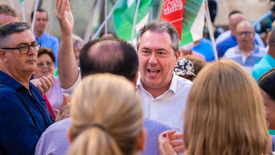 El PSOE se agarra para seguir vivo al "efecto marea creciente" que ve venir desde el bastión del PP en Almería