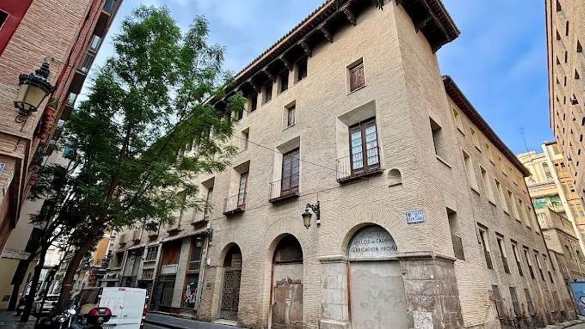 El Gobierno del PP en Zaragoza abre la puerta a convertir en hotel el histórico Palacio de Fuenclara, del siglo XVI