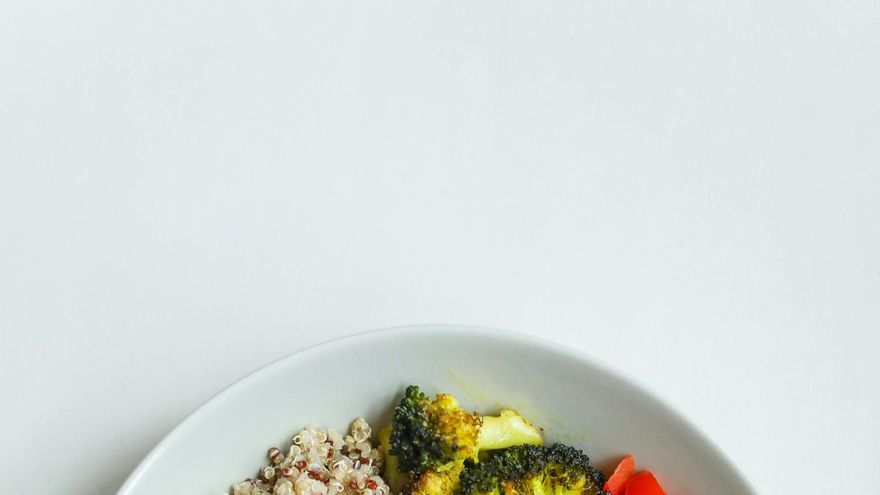 Tres ideas de cena ligeras y ricas en proteínas apetecibles para las noches de verano