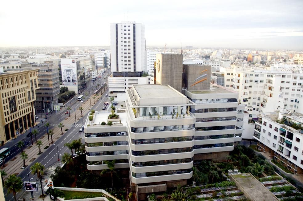 Casablanca, capital financiera de Marruecos, con sus grandes edificios y un centro urbano muy parecido al de cualquier ciudad europea