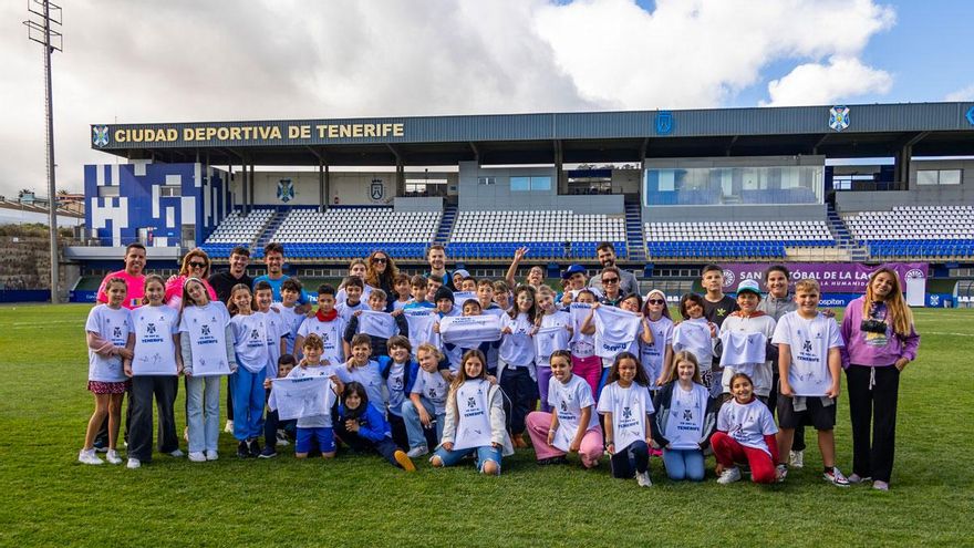Estudiantes de Arona viven el proyecto ‘CD Tenerife: Seña de identidad’