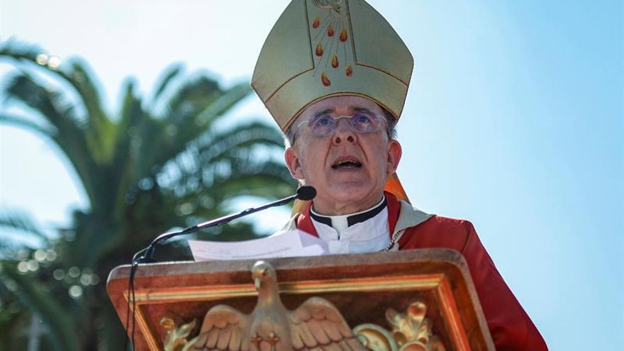 Arzobispo Osoro pide no cerrar ojos a inmigración y buscar salida entre todos