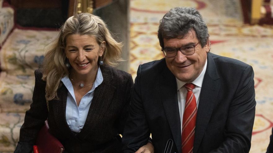 La vicepresidenta segunda y ministra de Trabajo y Economía Social, Yolanda Díaz y el ministro de Inclusión, Seguridad Social y Migraciones, José Luis Escrivá