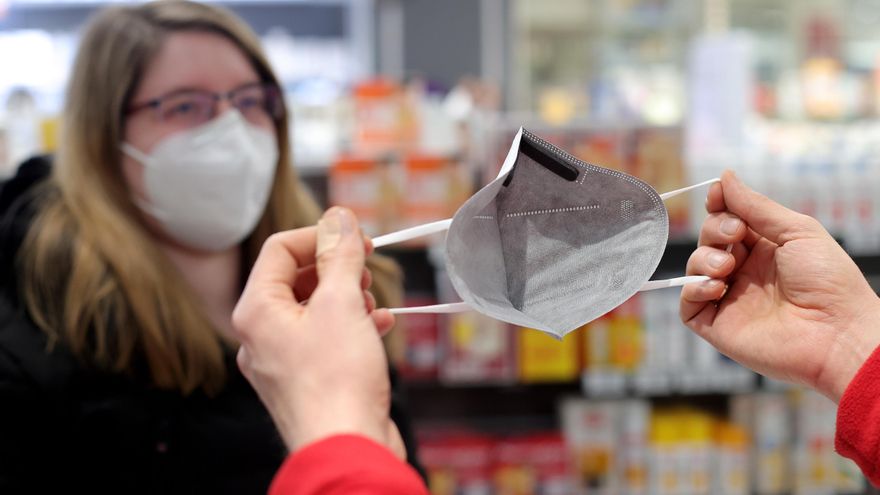 Vara sobre las mascarillas en interiores: "Quizás haya llegado el momento de tomar la decisión"