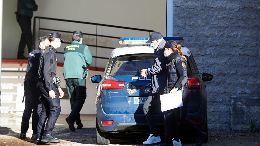El detenido por el doble crimen de Liaño, José Reñones, a su llegada para declarar en el Juzgado de Violencia sobre la Mujer número 1 de Santander en 2022.