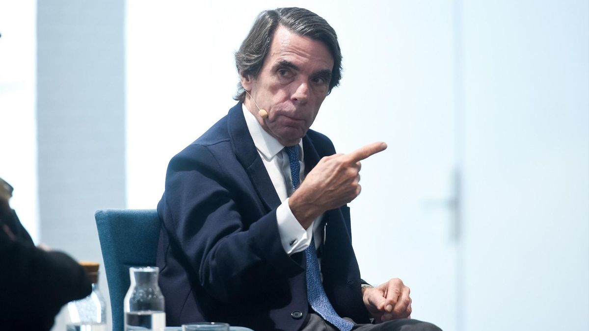 Aznar asegura que Sánchez no adelanta elecciones porque cree "mejor" estar en el Gobierno ante "las cuestiones judiciales"