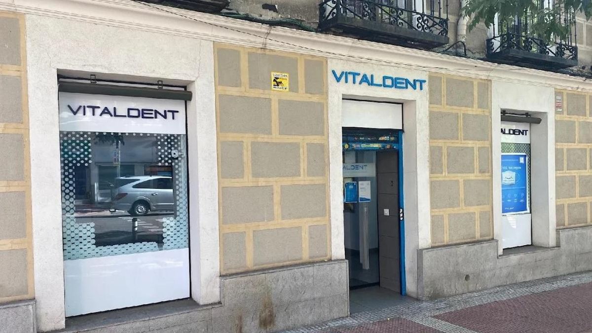 Fachada de la clínica Vitaldent Eloy Gonzalo