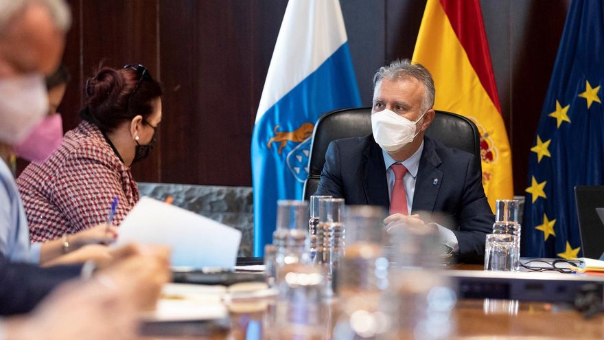 El Gobierno de Canarias adelanta el cierre en la hostelería y sube a La Gomera al nivel 2 de alerta