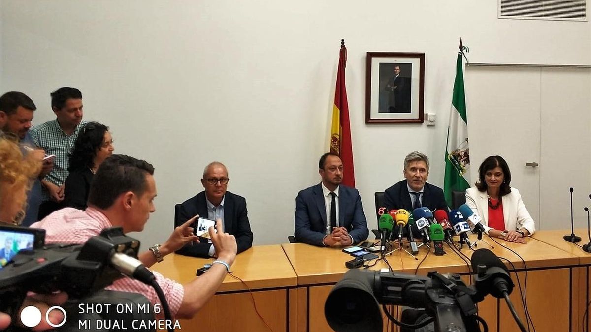 El ministro Marlaska se desplaza a Algeciras para supervisar el dispositivo para la atención a inmigrantes