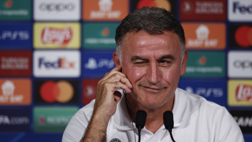 El entrenador del PSG lamenta "la broma de mal gusto" que hizo al reírse de la idea de sustituir el avión privado por el tren