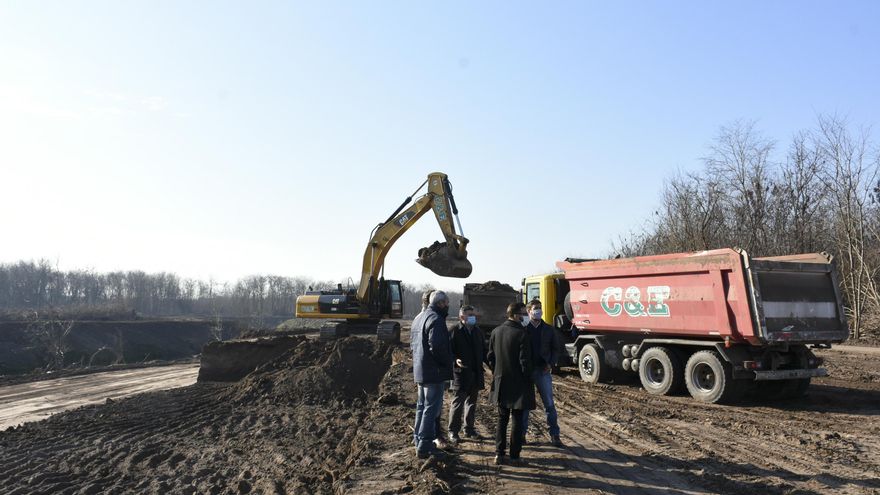 Obras en el río Luján.