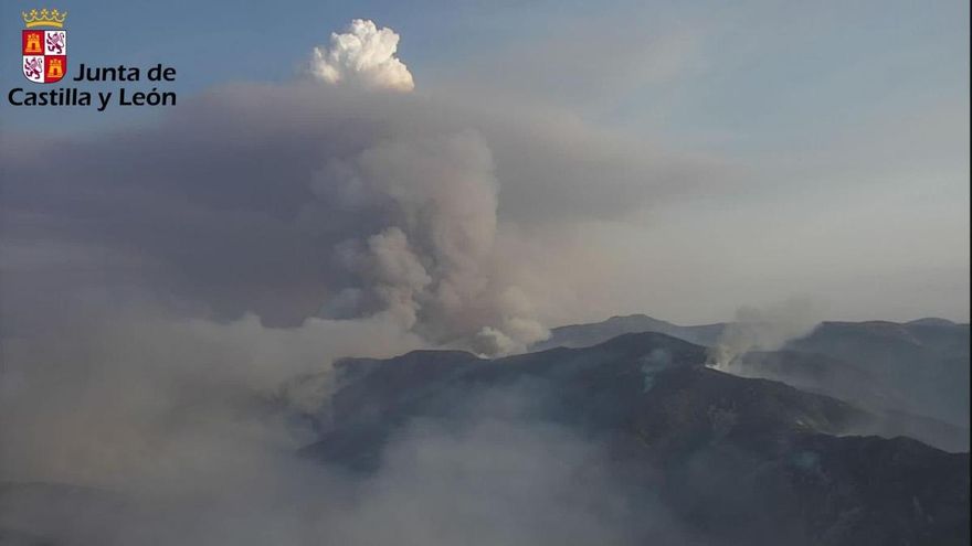El Ministerio del Interior toma el mando para coordinar medios en la lucha contra el fuego en Las Hurdes