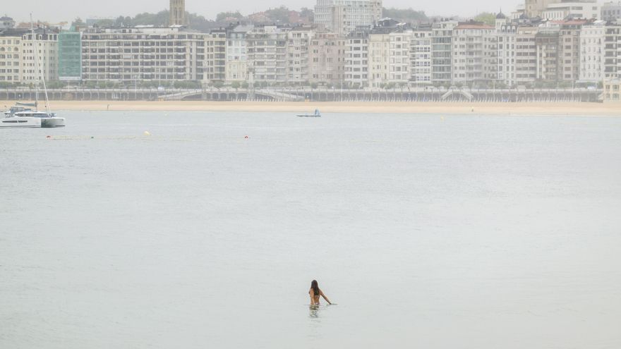 El calor cede pero cinco comunidades siguen en aviso por máximas altas, Andalucía en naranja
