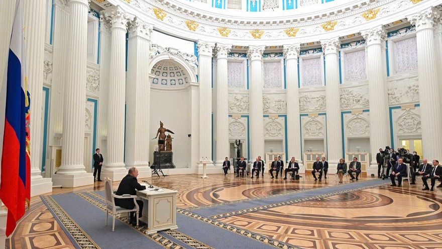 Putin reconoce las autoproclamadas repúblicas prorrusas del este de Ucrania