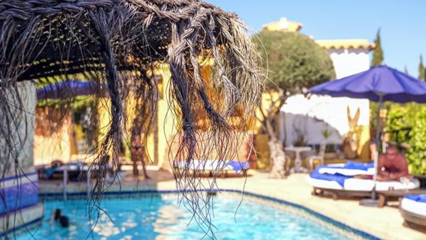 Nuestros 17 chiringuitos favoritos de las costas españolas para olvidarte de que el mundo existe