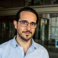 Emilio J. García - Caro