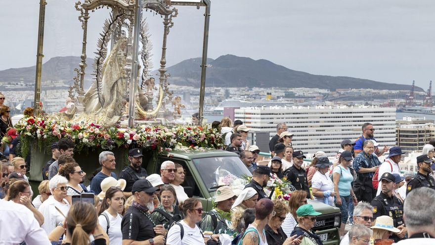 La Virgen del Pino llega a la catedral de Las Palmas en una peregrinación que durará dos semanas