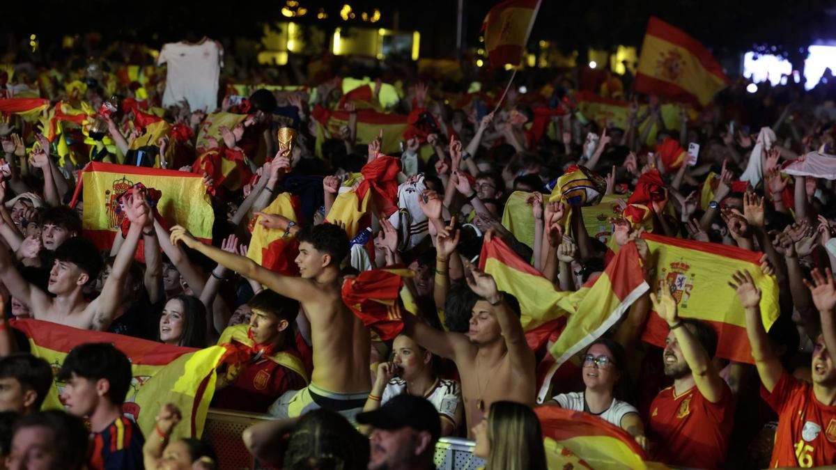 Muere un menor tras el derrumbe de una fuente en las celebraciones por el Mundial en Ciudad Rodrigo