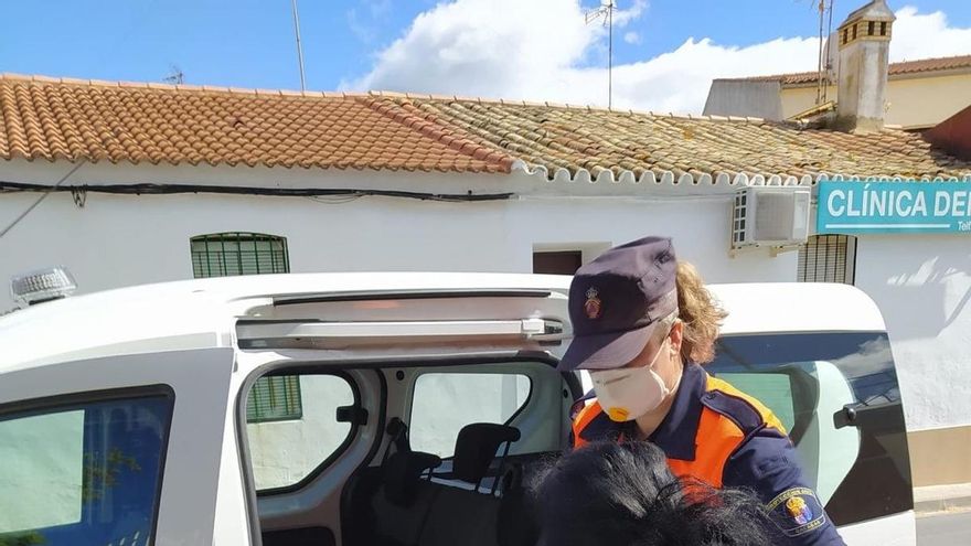 Más de 2.000 voluntarios de Protección Civil ayudan en Andalucía a los servicios de emergencias