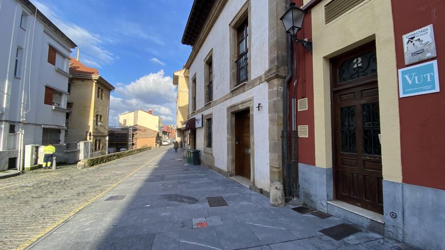 Gijón intenta atajar la proliferación de viviendas turísticas con un “apaño” legal que enfada a los vecinos