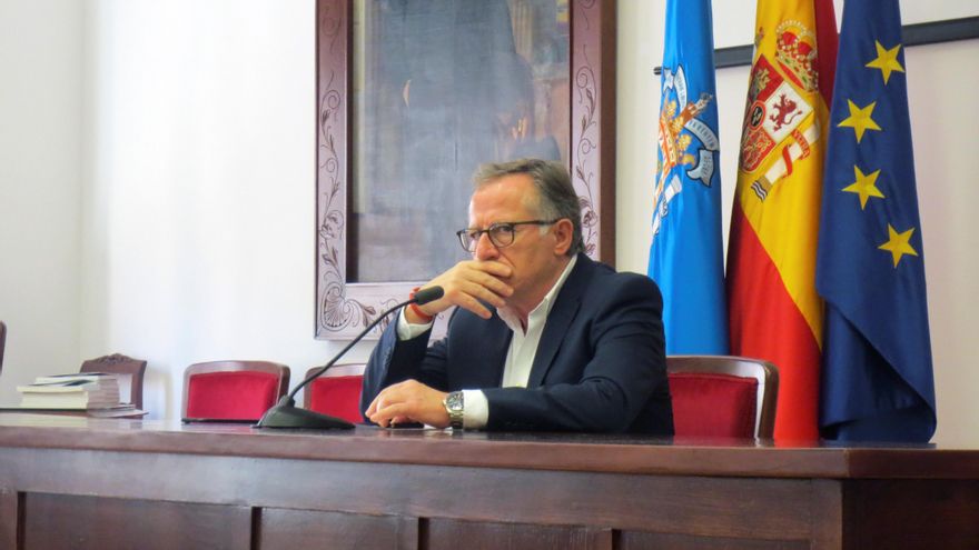 El presidente de Melilla pide a Sánchez el despliegue del Ejército como prevención