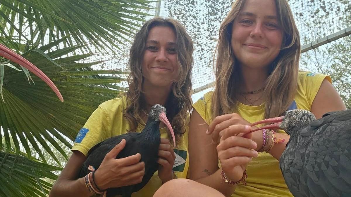 Madres adoptivas Fabienne Tilg y Eszter Bajka.