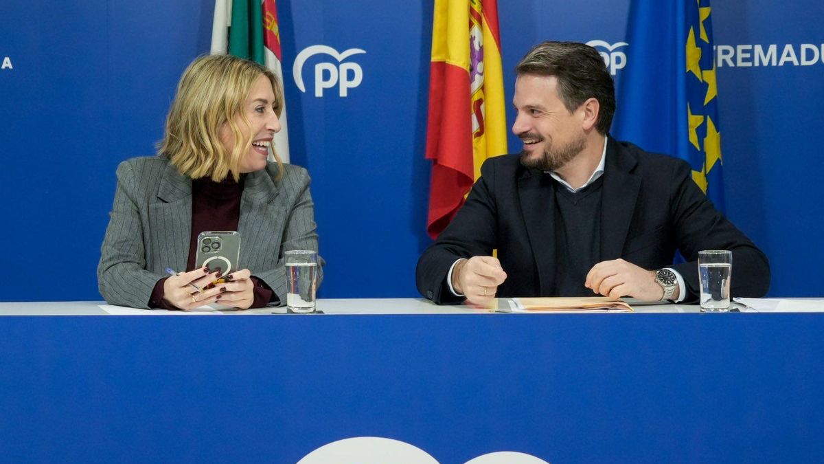 El PP acusa a Vox de "engañar a la gente" y de "teatralizar" la negociación para evitar un acuerdo en Extremadura