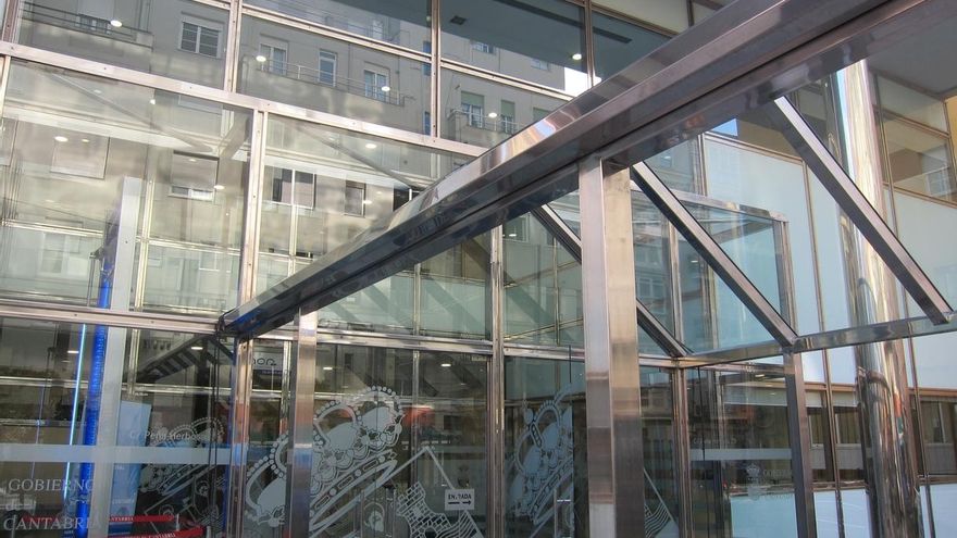 Cantabria incumplió el objetivo de déficit de 2015 el situar su deuda en el 1,38% del PIB