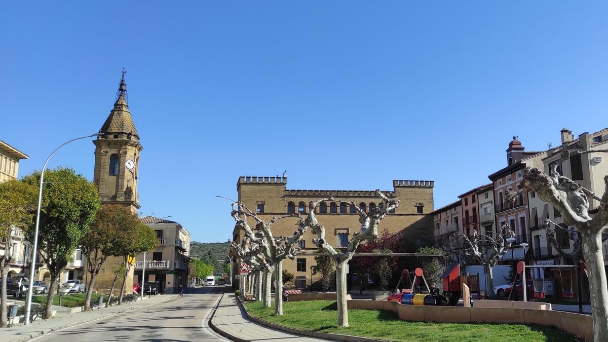 Fallece un exalcalde de Ayerbe (Huesca) y su mujer resulta herida grave en el incendio de su vivienda en la localidad