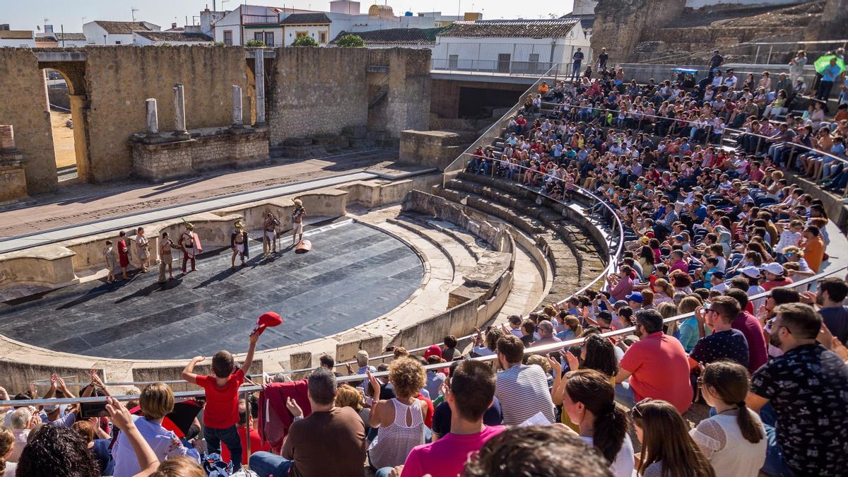Representaciones teatrales en el Teatro Romano de Itálica.