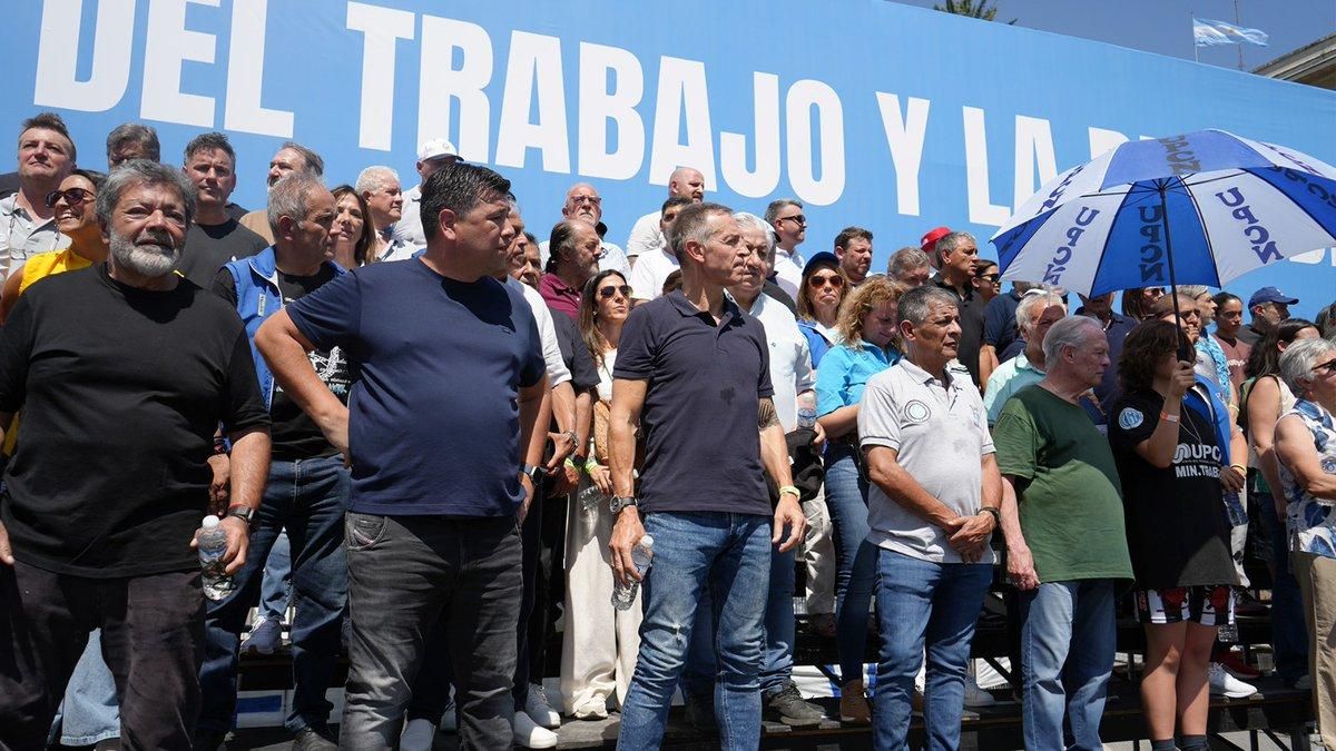 Los triunviros Cristian Jerónimo, Octavio Arguello y Jorge Sola el día de la marcha contra la reforma laboral